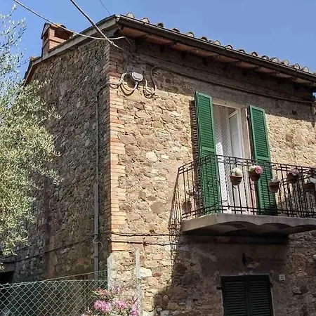 Apartment In The Medieval Village Near Trasimeno Lake Prázdninový dům
